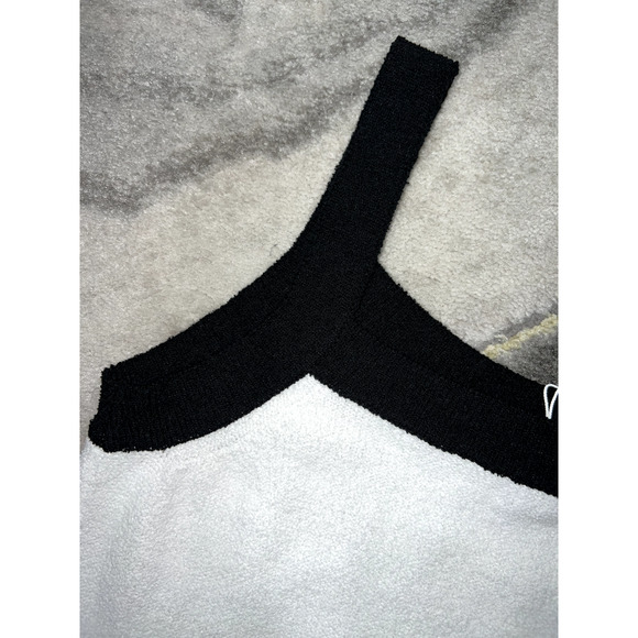 Chanel 23P White Black CC Logo Ribbed Hem Stretch Cotton Knit Top Tank Shirt 38 - Picture 11 of 12